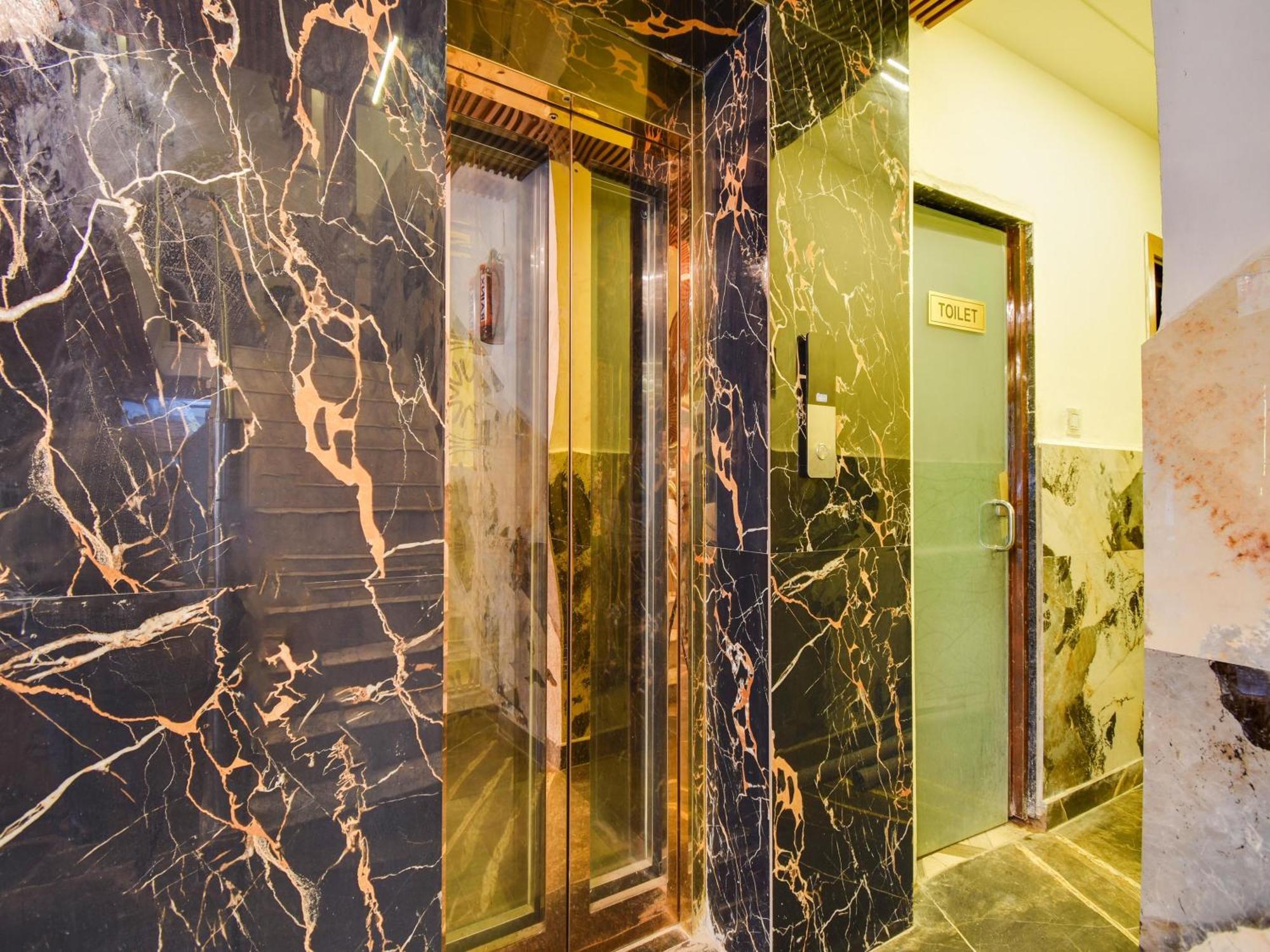 Hotel O Double Rr Nowe Delhi Zewnętrze zdjęcie